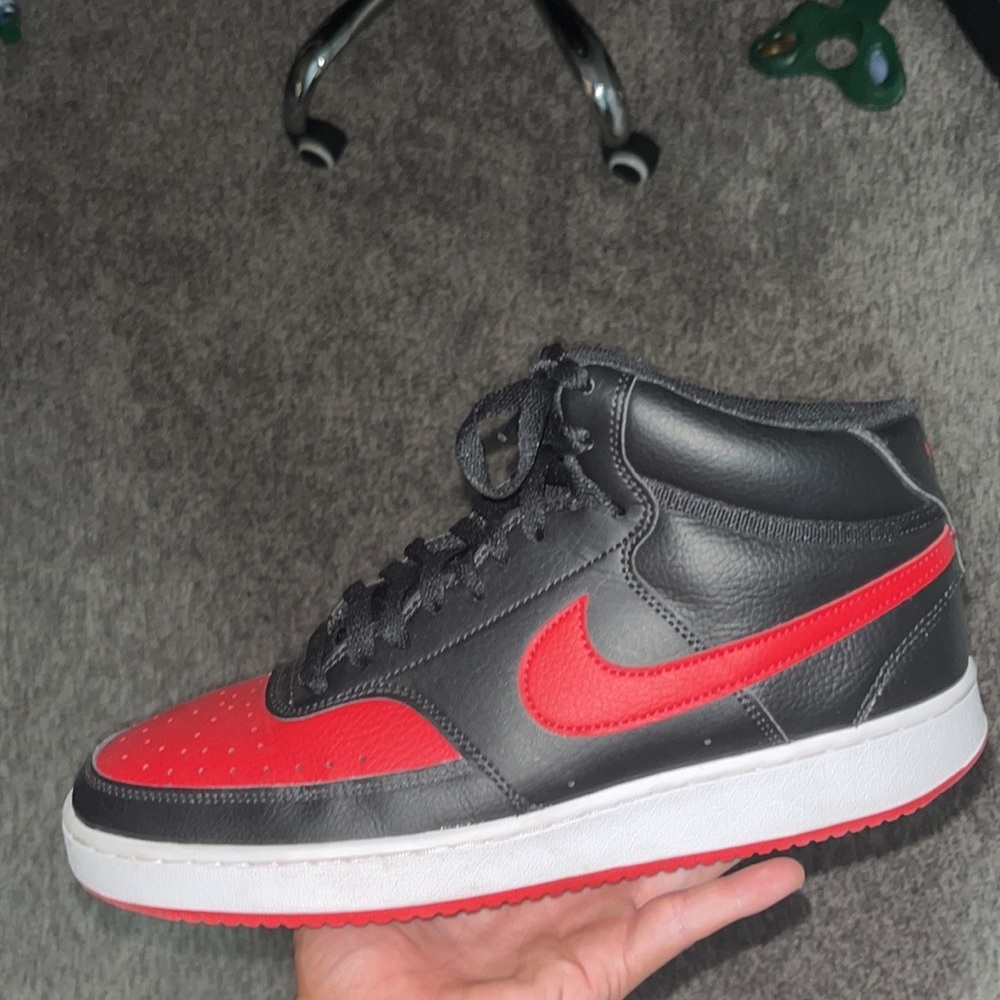 nike quart vision ones bred